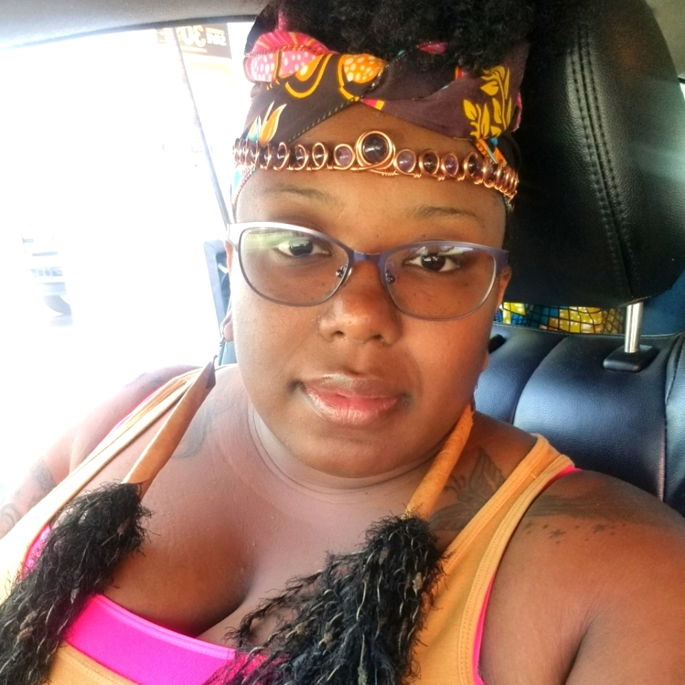 Meet your Posher, Posh